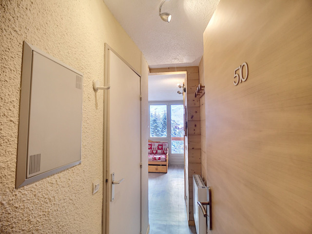 _lv_images__lot_0007010510_10_29927587