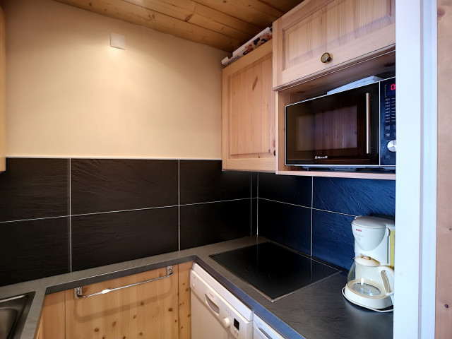 _lv_images__lot_0007030030_04_27438781 _lv_images__lot_0007030030_04_27438781