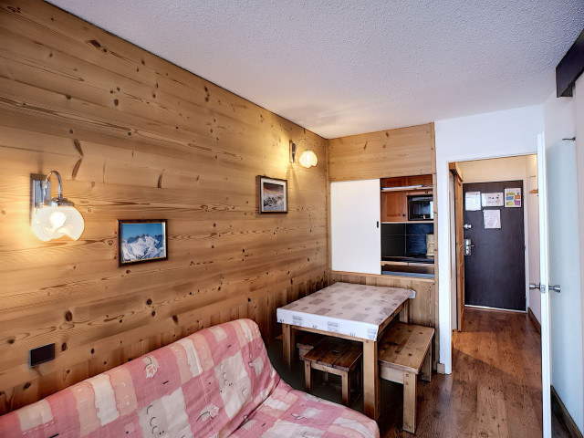 _lv_images__lot_0007030030_07_27821962