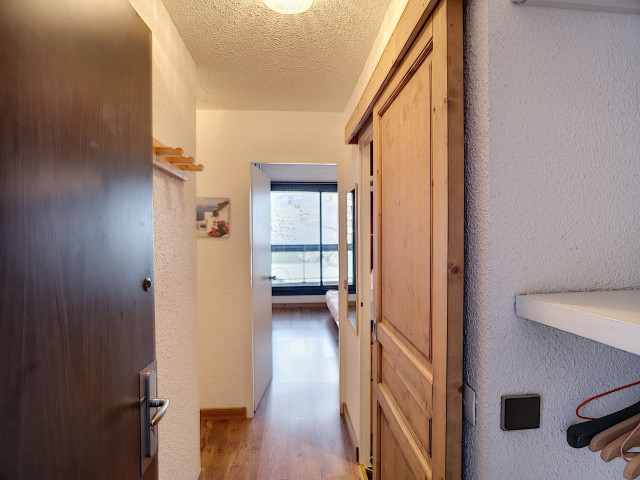 _lv_images__lot_0007030030_08_27909660 _lv_images__lot_0007030030_08_27909660