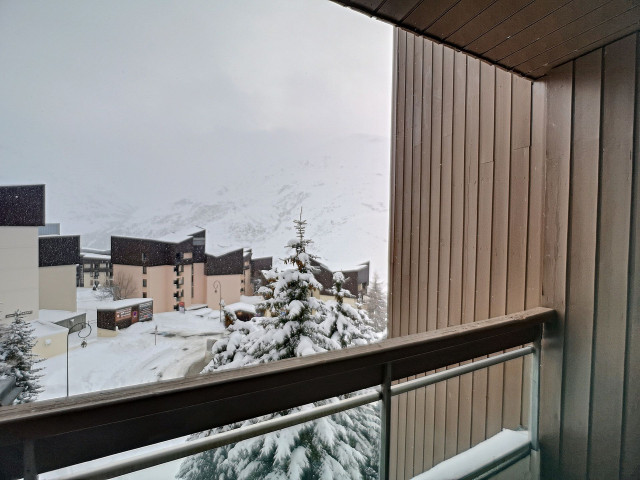 _lv_images__lot_0007040002_15_32157296