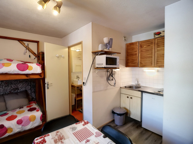 _lv_images__lot_0007040028_03_29907385 _lv_images__lot_0007040028_03_29907385