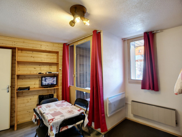 _lv_images__lot_0007040028_04_29907386 _lv_images__lot_0007040028_04_29907386