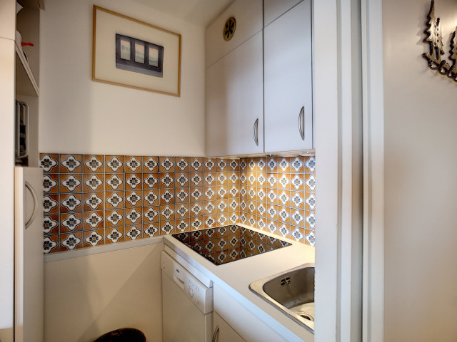 _lv_images__lot_0007060606_07_28414702