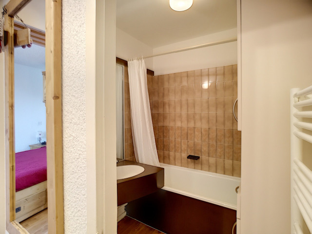 _lv_images__lot_0007060606_13_28199598