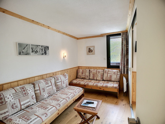 _lv_images__lot_0007070043_04_29148076