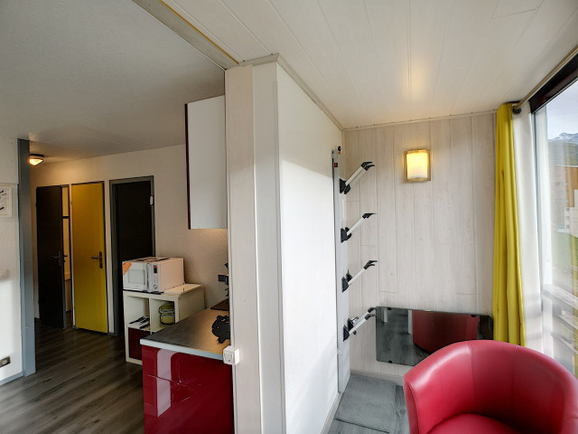 _lv_images__lot_0012000015_05_29890432