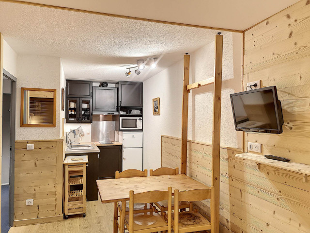 _lv_images__lot_0012000024_02_29525033 _lv_images__lot_0012000024_02_29525033