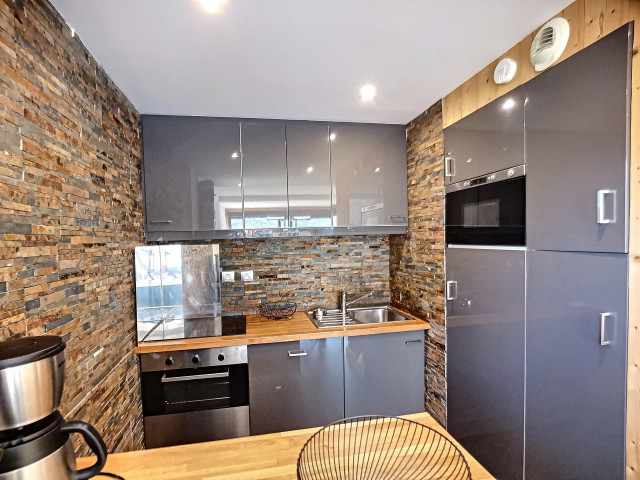 _lv_images__lot_0012000025_06_27835588 _lv_images__lot_0012000025_06_27835588