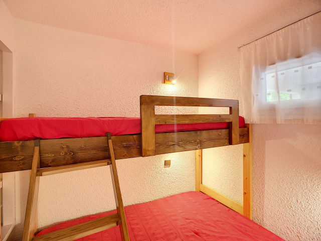 _lv_images__lot_0012000051_12_28841869 _lv_images__lot_0012000051_12_28841869