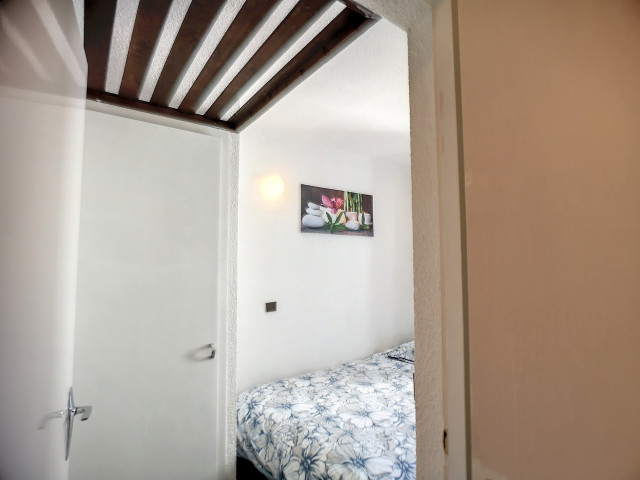 _lv_images__lot_0012010201_07_29646405