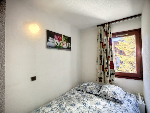 _lv_images__lot_0012010201_08_28971100 _lv_images__lot_0012010201_08_28971100