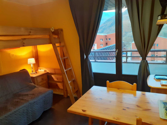 _lv_images__lot_0012010229_01_29948759