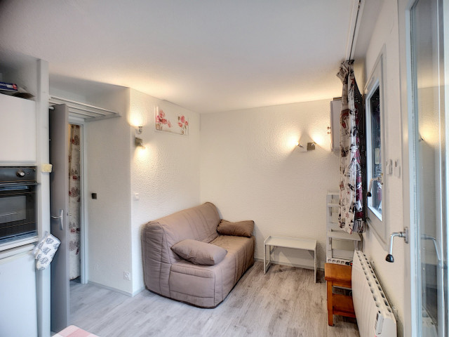 _lv_images__lot_0012020111_03_29625078