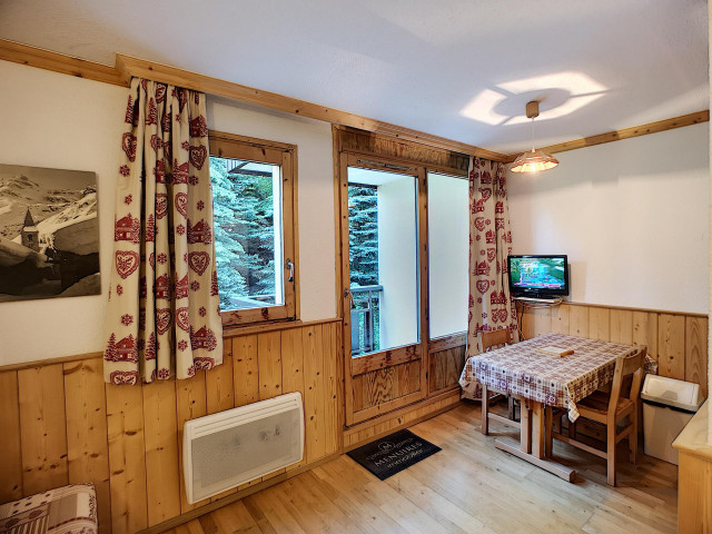 _lv_images__lot_0012020308_01_30162295