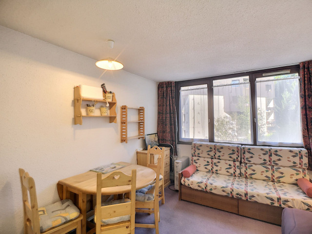 _lv_images__lot_0012030323_04_29726645