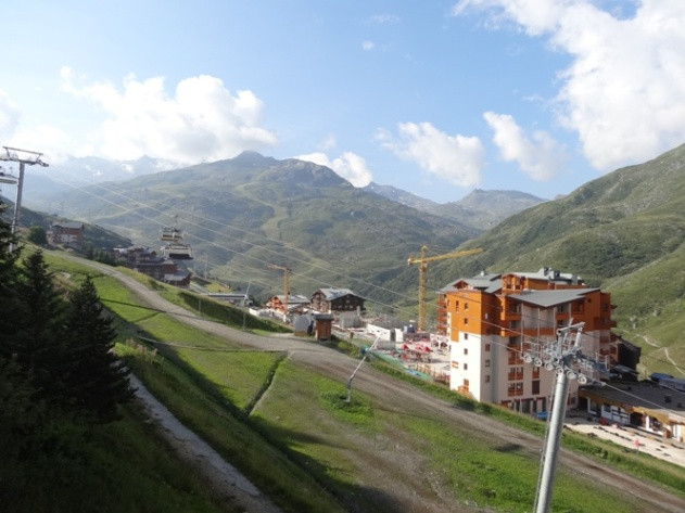 _lv_images__lot_0012030622_08_32285305