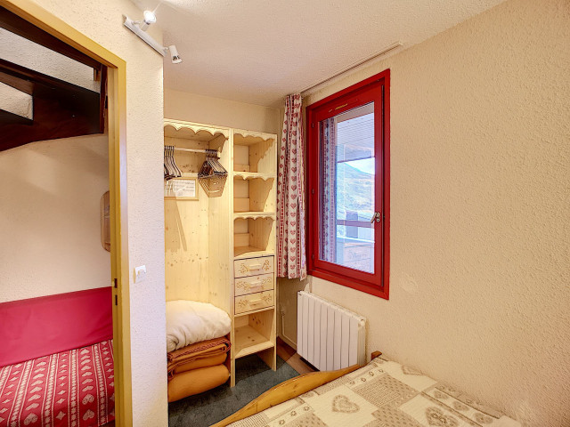 _lv_images__lot_0012030817_10_29889376