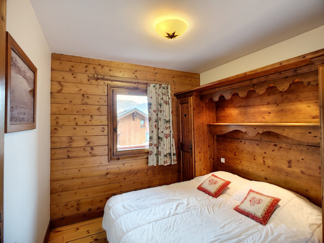 _lv_images__lot_0013040068_04_29465350