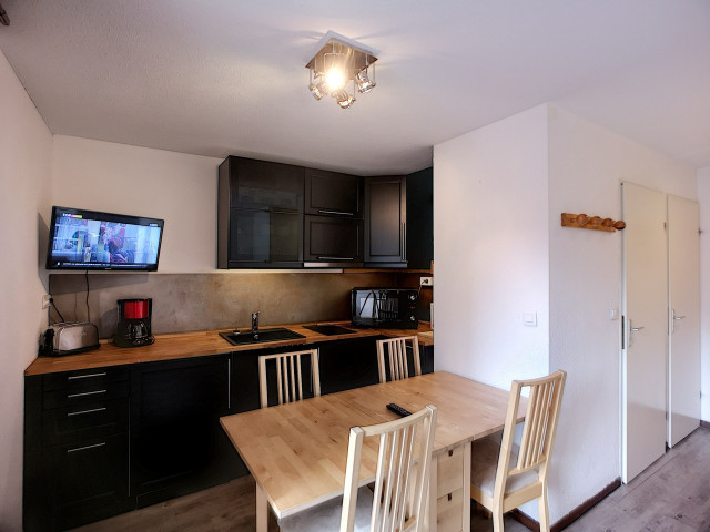 _lv_images__lot_0013040071_01_29604960