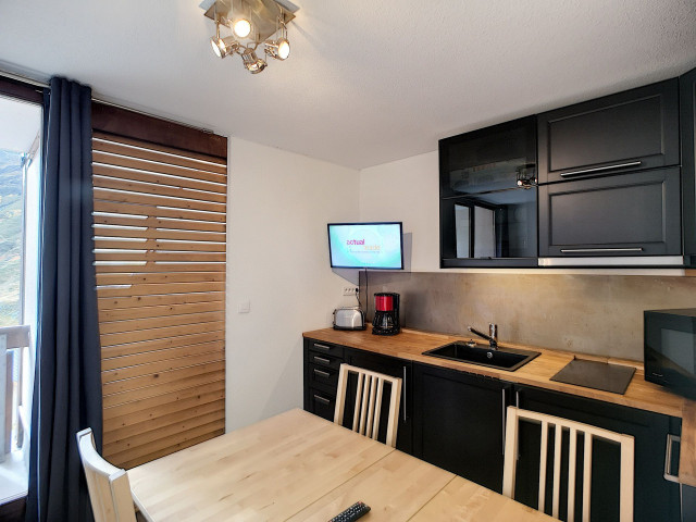 _lv_images__lot_0013040071_02_28492530