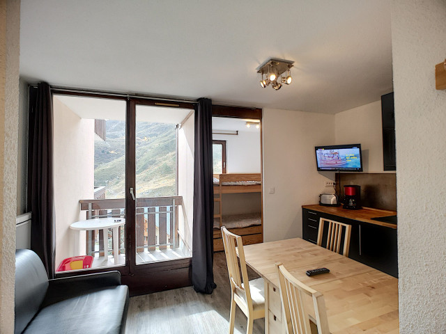 _lv_images__lot_0013040071_06_29644948