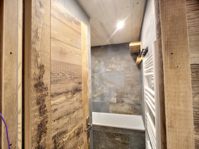 _lv_images__lot_0013040074_06_28082808 _lv_images__lot_0013040074_06_28082808