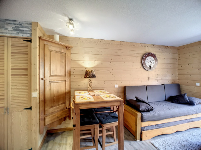 _lv_images__lot_0013040077_08_28551461