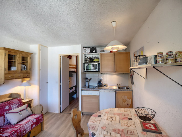 _lv_images__lot_0013040079_05_29108619