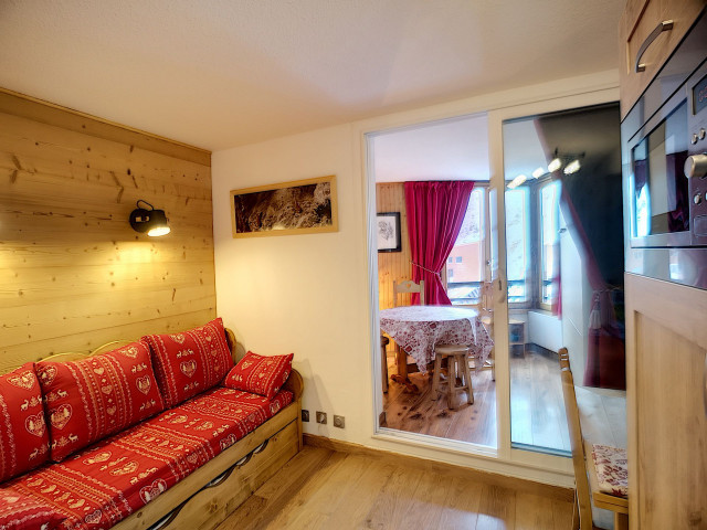 _lv_images__lot_0013040080_06_29859356