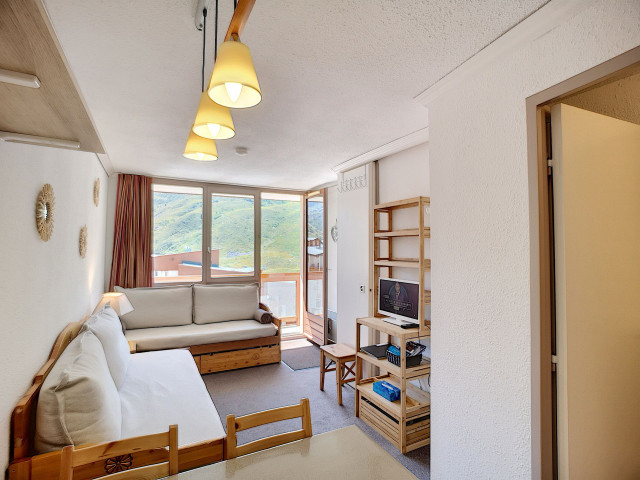 _lv_images__lot_0013040084_01_29871317