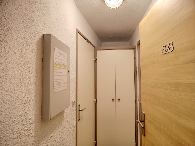 _lv_images__lot_0013040084_10_27822148