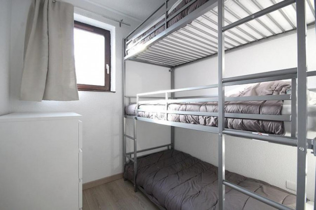 _lv_images__lot_0013040086_04_29804848