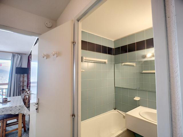 _lv_images__lot_0013040089_11_30181935