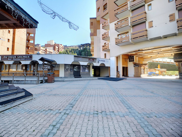 _lv_images__lot_0013040090_15_32156925 _lv_images__lot_0013040090_15_32156925