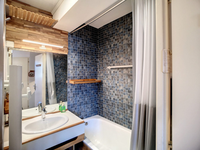 _lv_images__lot_0013040094_08_27649180