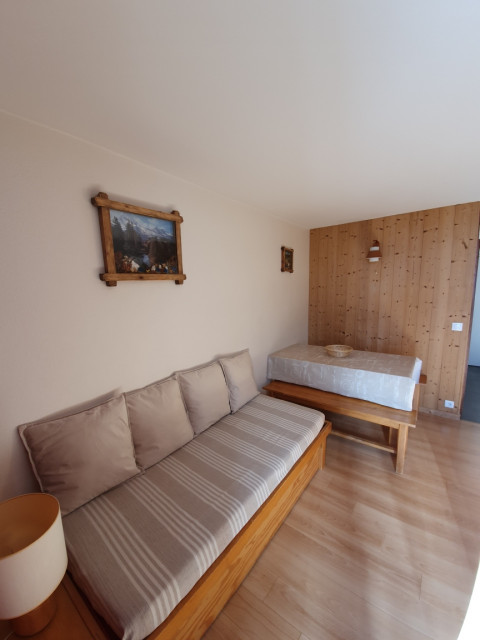 _lv_images__lot_0013040102_01_27609163 _lv_images__lot_0013040102_01_27609163