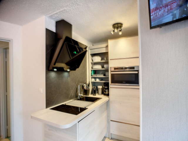 _lv_images__lot_0013040104_07_30201931