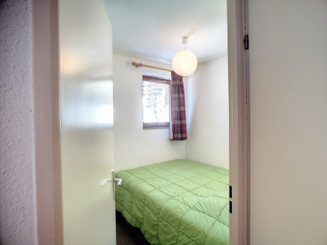 _lv_images__lot_0013040108_05_29664922