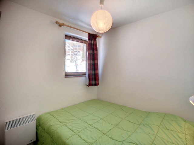 _lv_images__lot_0013040108_06_30009183