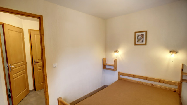 _lv_images__lot_0013040110_07_28198955