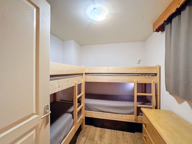 _lv_images__lot_0013040111_06_28472671 _lv_images__lot_0013040111_06_28472671