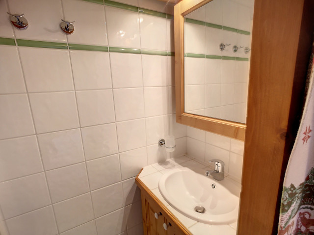 _lv_images__lot_0013040115_09_30102206