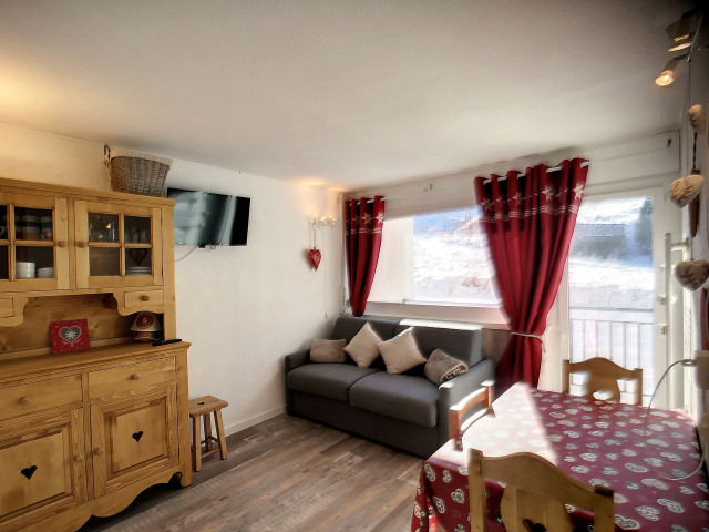 _lv_images__lot_0013040117_01_29366549