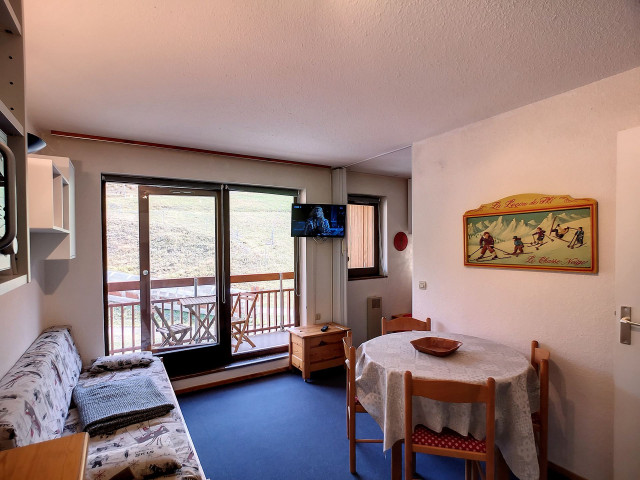 _lv_images__lot_0013040121_06_29028199