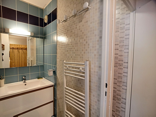 _lv_images__lot_0013040121_12_29804548