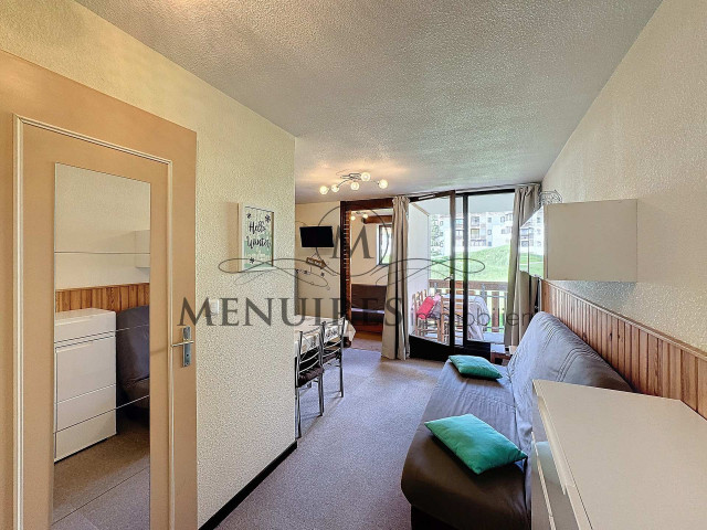 _lv_images__lot_0013040123_03_30202807