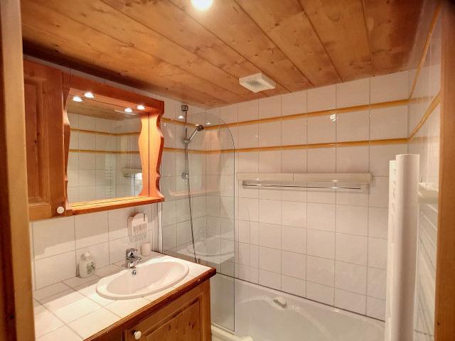 _lv_images__lot_0013040127_06_29146295