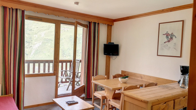 _lv_images__lot_0013040128_01_28257385