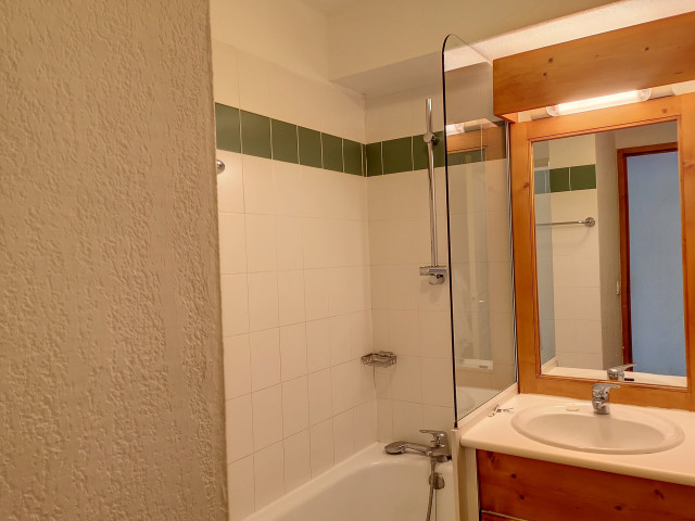 _lv_images__lot_0013040128_07_28644511